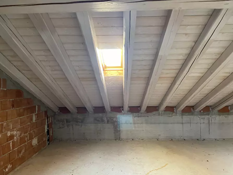 Immagine 15 di Casa quadrifamiliare in vendita  in VIA ROSSINI a Asolo