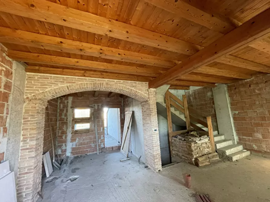 Immagine 2 di Casa quadrifamiliare in vendita  in VIA ROSSINI a Asolo