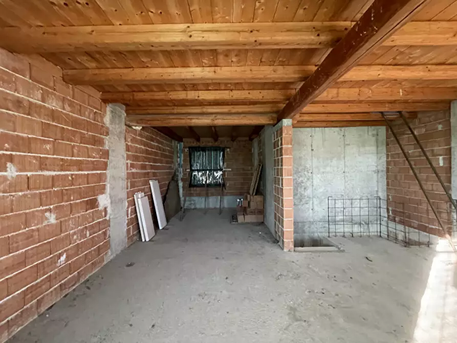 Immagine 13 di Casa quadrifamiliare in vendita  in VIA ROSSINI a Asolo