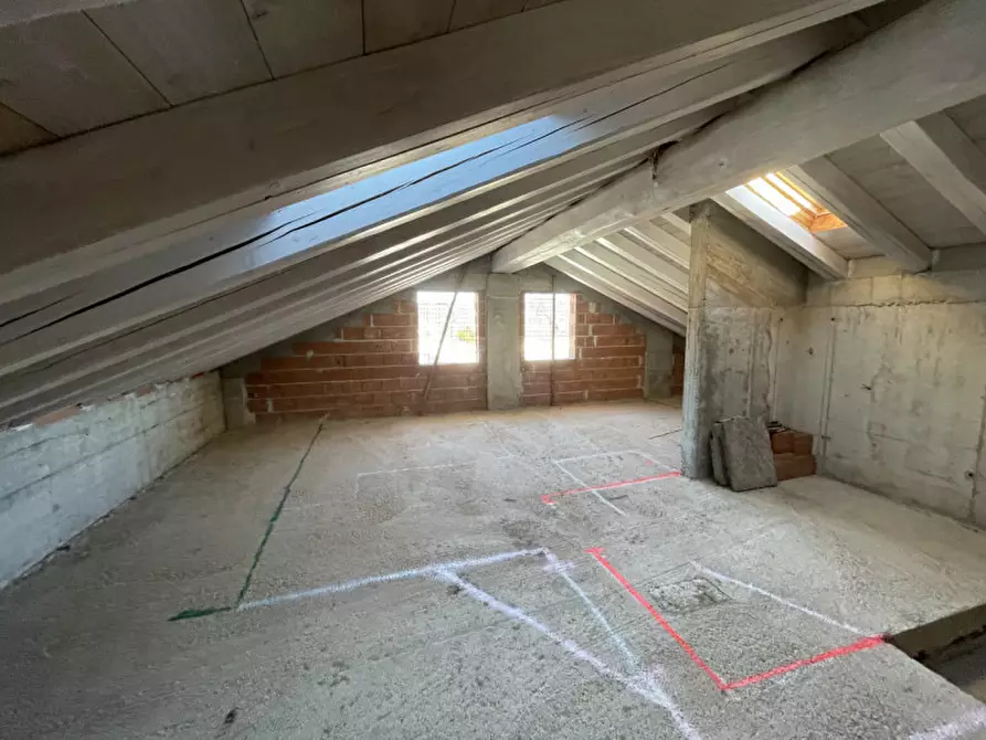 Immagine 17 di Casa quadrifamiliare in vendita  in VIA ROSSINI a Asolo