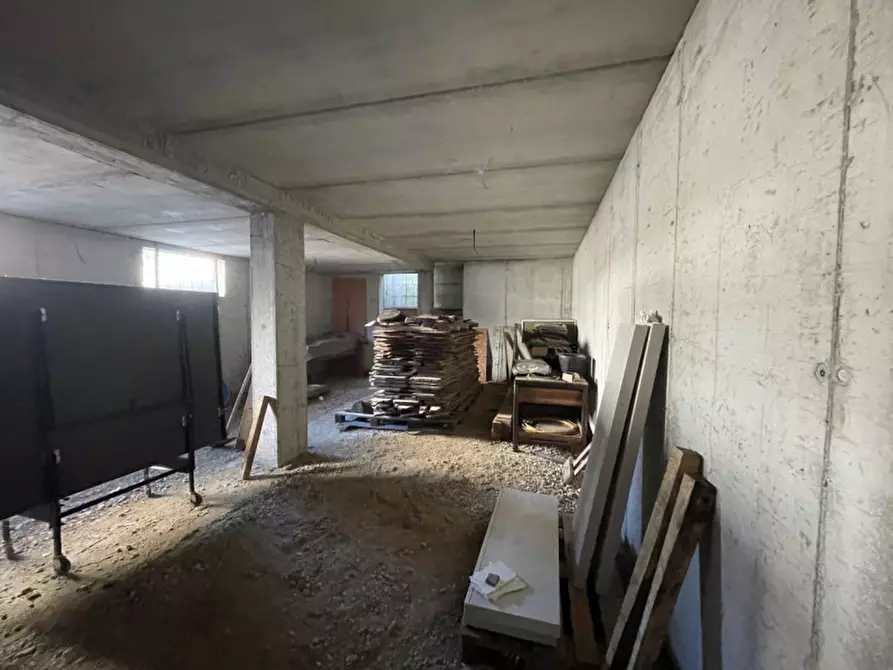 Immagine 18 di Casa quadrifamiliare in vendita  in VIA ROSSINI a Asolo