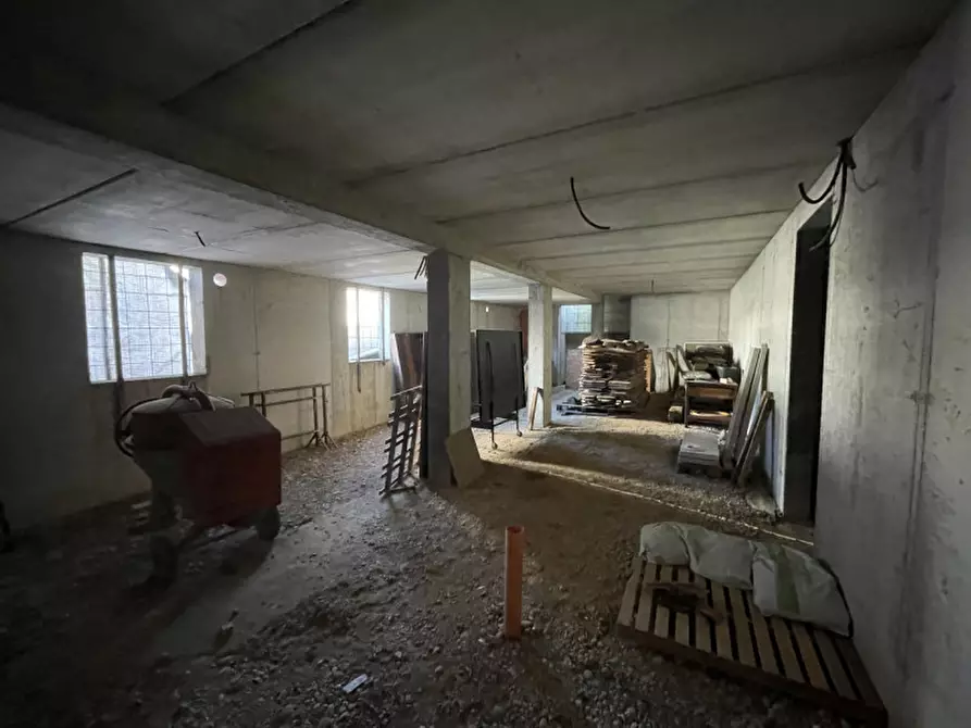 Immagine 19 di Casa quadrifamiliare in vendita  in VIA ROSSINI a Asolo