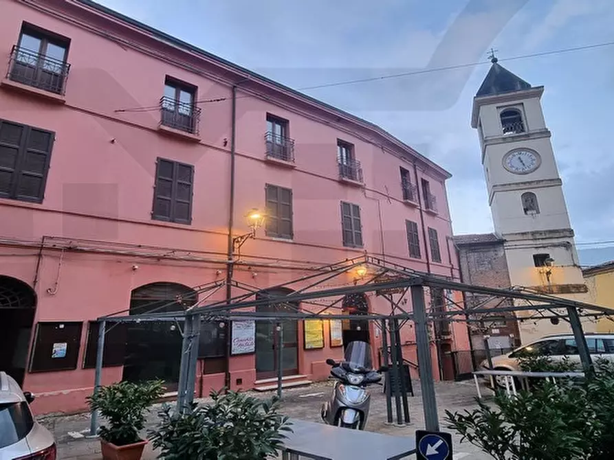 Immagine 1 di Attività commerciale in vendita  in piazza garibaldi a Brisighella