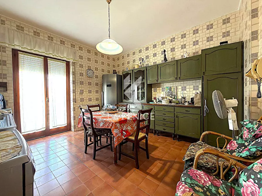 Immagine 26 di Appartamento in vendita  in viale dei lecci,57 a Martina Franca