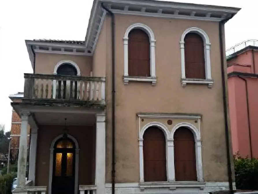 Immagine 1 di Casa indipendente in vendita  in Via Torre Belfredo, 83 a Venezia