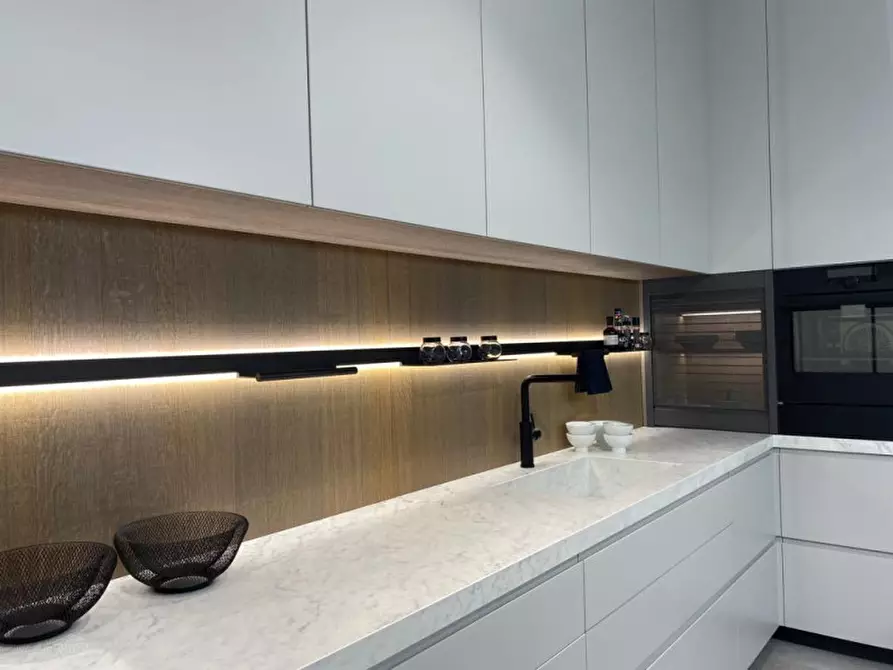 Immagine 3 di Casa bifamiliare in vendita  in Cassola Via Loria a Cassola