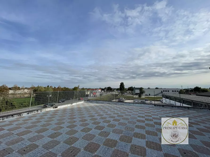 Immagine 6 di Capannone industriale in affitto  a Stanghella
