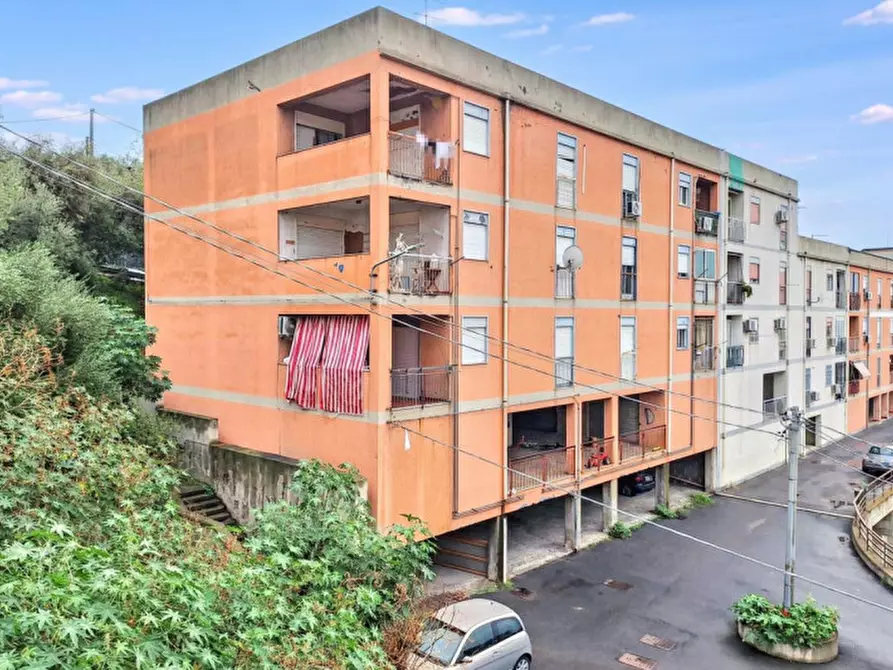 Immagine 4 di Villa in vendita  in Loc. Fonte Vivola - Via delle Ginestre, N. 18 a Sutri