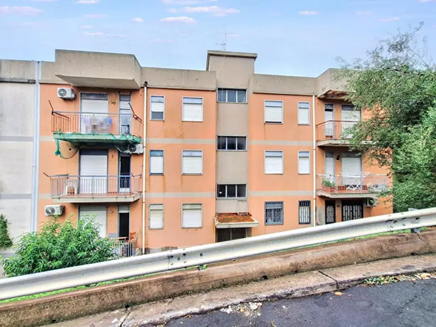 Immagine 9 di Villa in vendita  in Loc. Fonte Vivola - Via delle Ginestre, N. 18 a Sutri