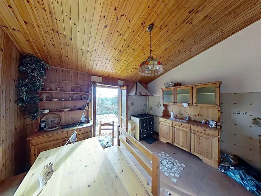 Immagine 13 di Villa in vendita  in Loc. Fonte Vivola - Via delle Ginestre, N. 18 a Sutri