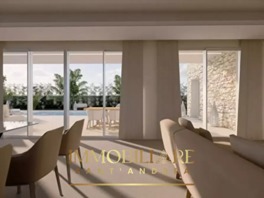 Immagine 30 di Villa in vendita  in Via Rapolla a Lecce