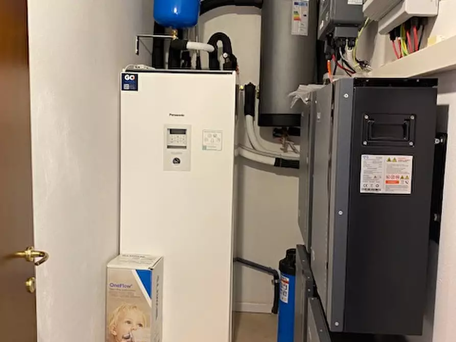 Immagine 3 di Appartamento in vendita  in via cona a Correzzola