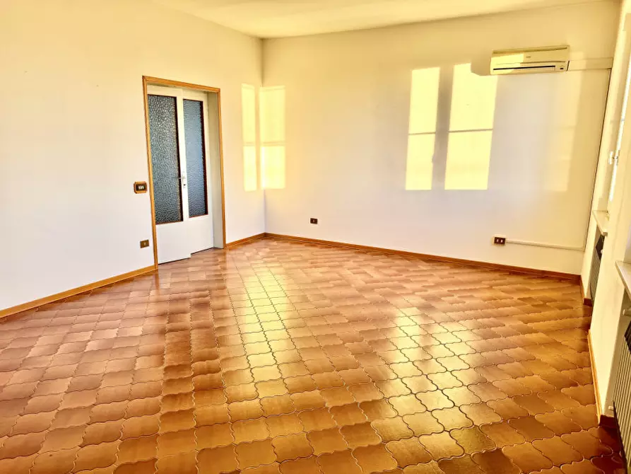 Immagine 7 di Appartamento in vendita  in SP 50 a San Secondo Parmense