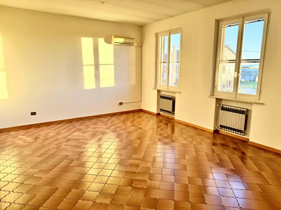 Immagine 8 di Appartamento in vendita  in SP 50 a San Secondo Parmense