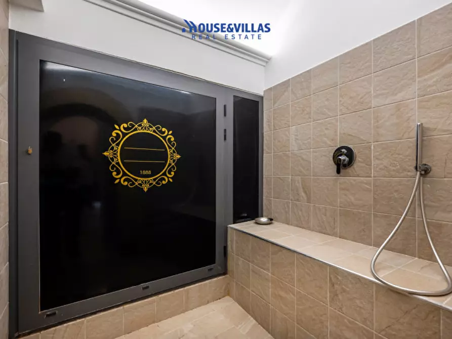 Immagine 12 di Appartamento in vendita  in via cavour a Noto