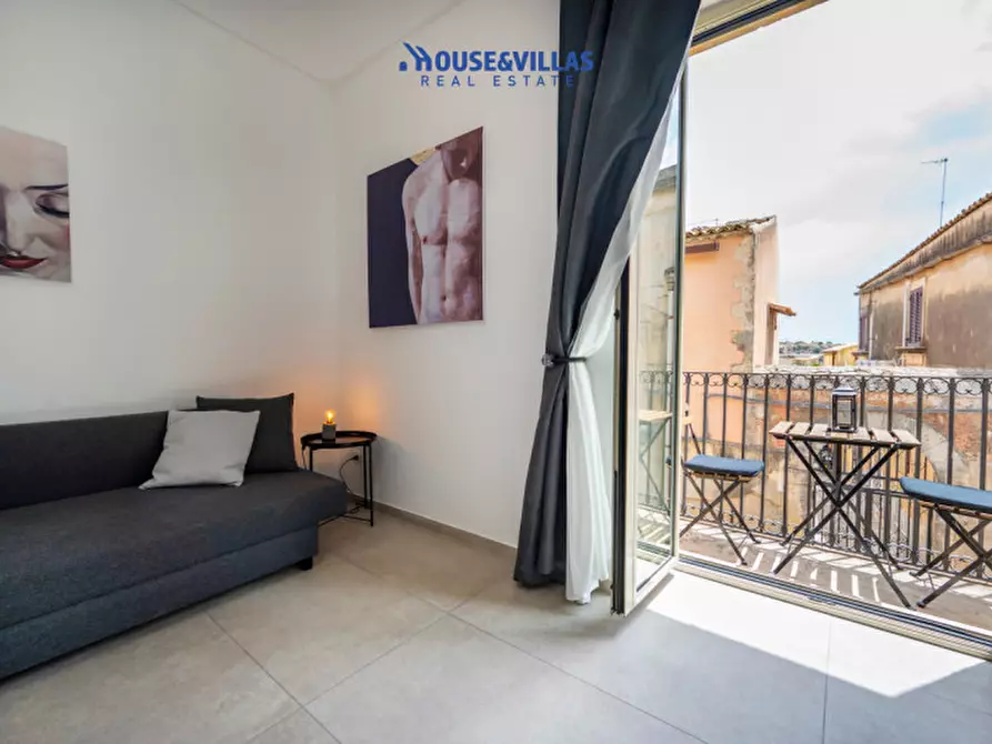 Immagine 4 di Appartamento in vendita  in via cavour a Noto