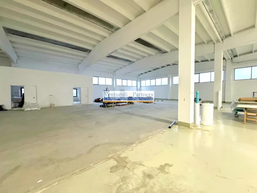 Immagine 3 di Capannone industriale in vendita  in Via Commercio a Calcinato