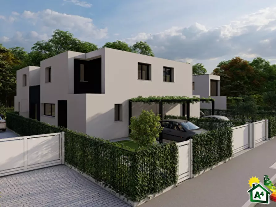 Immagine 2 di Casa trifamiliare in vendita  in Via Colombo a Legnaro