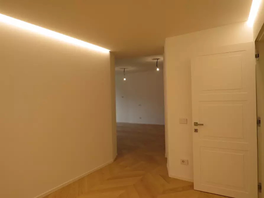 Immagine 2 di Appartamento in vendita  a Padova
