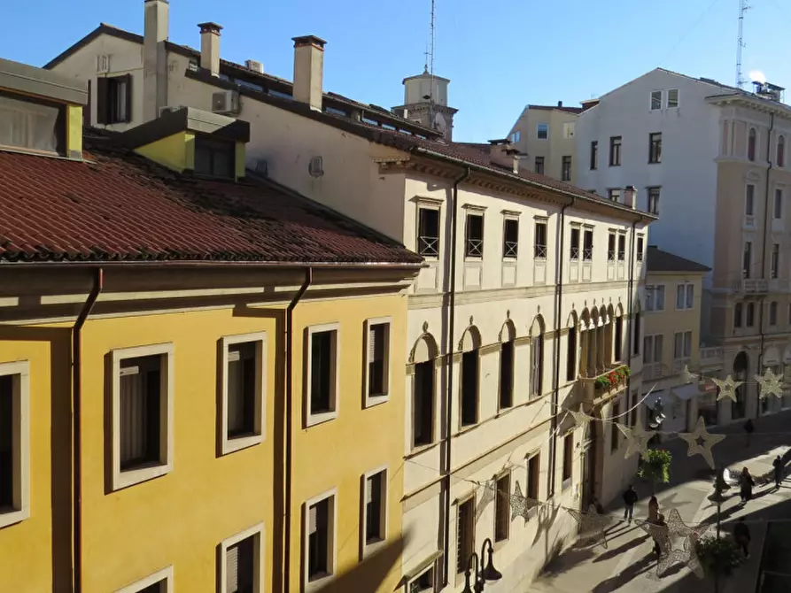 Immagine 19 di Appartamento in vendita  a Padova