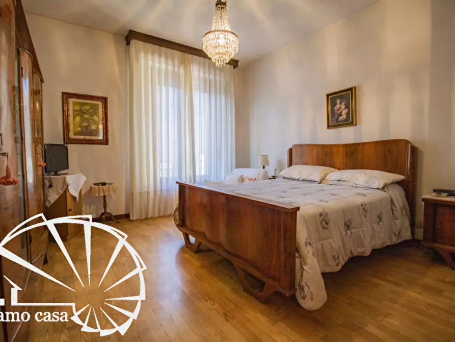 Immagine 12 di Casa indipendente in vendita  a Prato