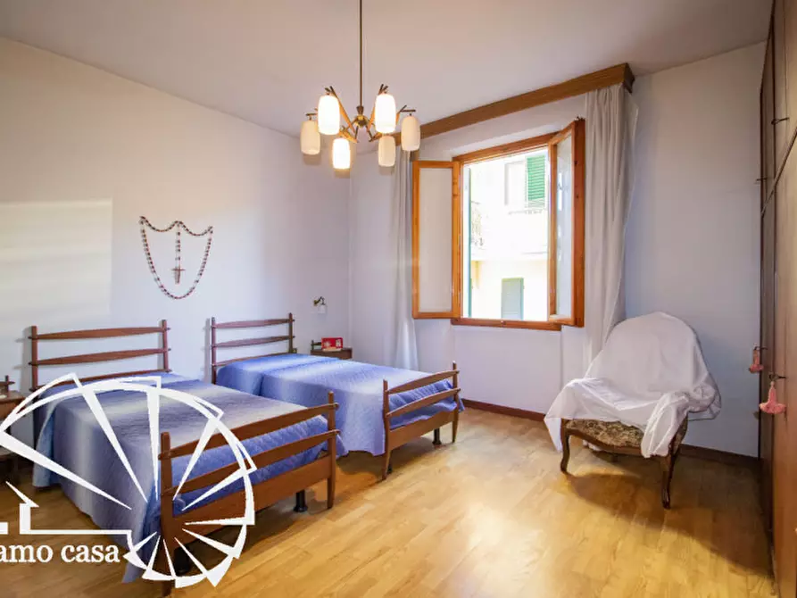 Immagine 17 di Casa indipendente in vendita  a Prato