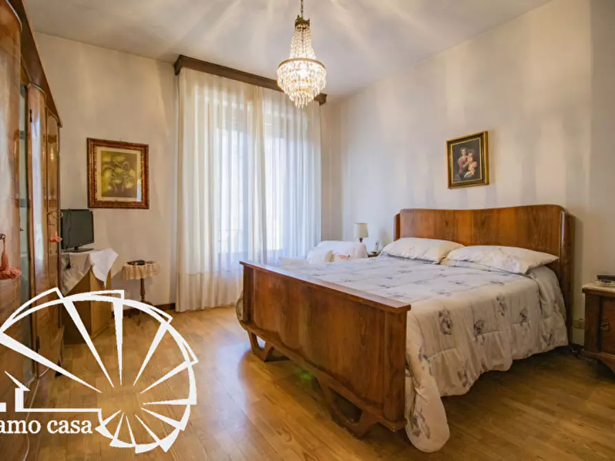 Immagine 21 di Casa indipendente in vendita  a Prato