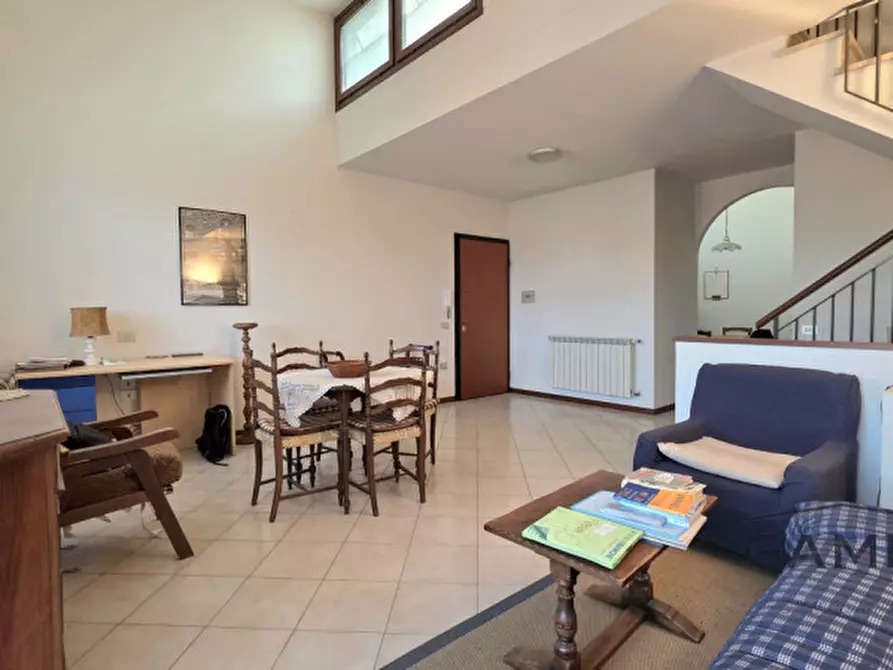 Immagine 4 di Appartamento in vendita  a Sesto Fiorentino