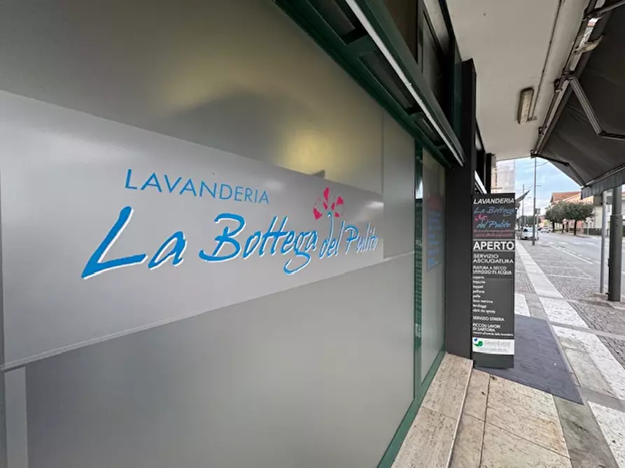 Immagine 3 di Attività commerciale in vendita  in via Roma a Torre Di Mosto