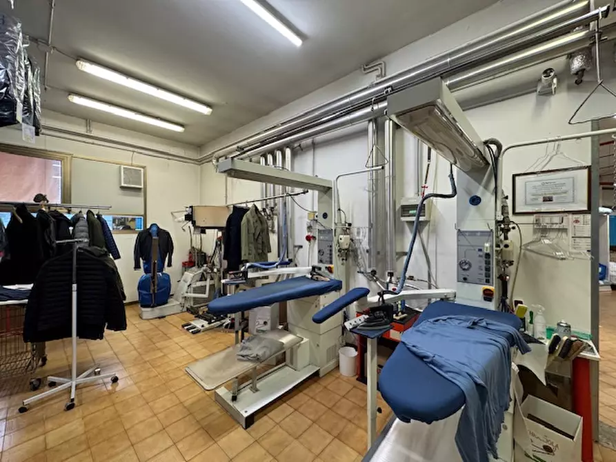 Immagine 14 di Attività commerciale in vendita  in via Roma a Torre Di Mosto