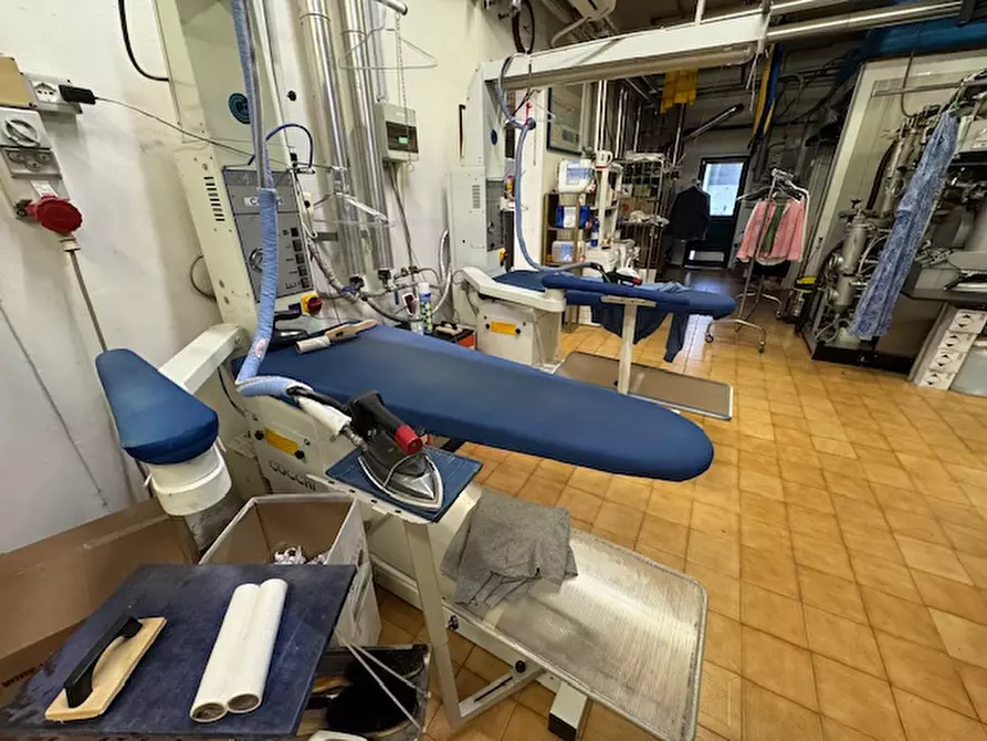 Immagine 17 di Attività commerciale in vendita  in via Roma a Torre Di Mosto