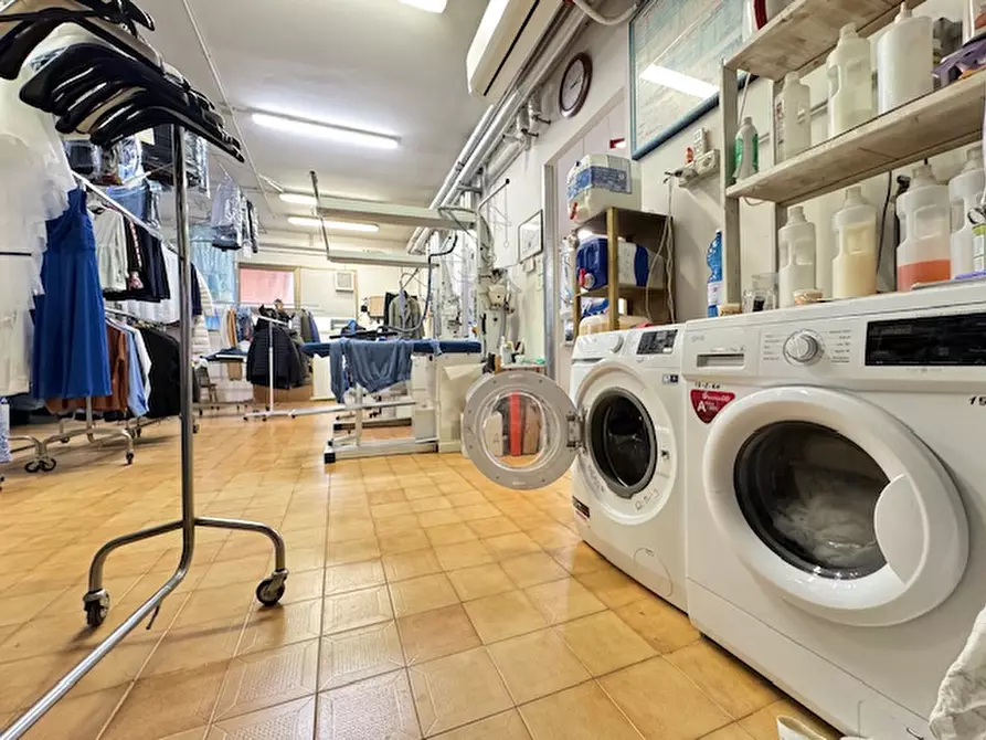 Immagine 20 di Attività commerciale in vendita  in via Roma a Torre Di Mosto