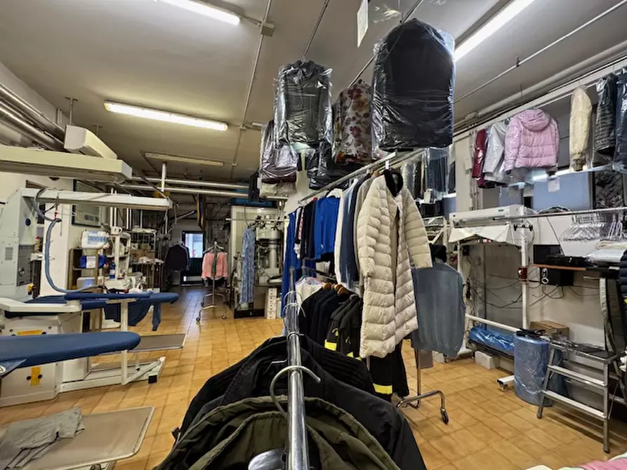 Immagine 26 di Attività commerciale in vendita  in via Roma a Torre Di Mosto