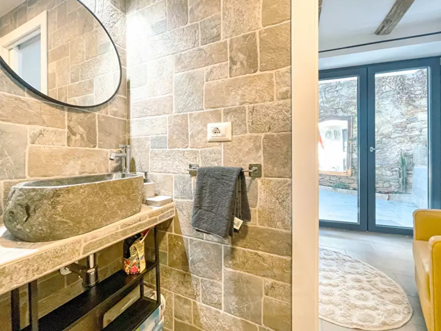 Immagine 19 di Villetta a schiera in vendita  in Via dell'Assunta 2 a Stresa