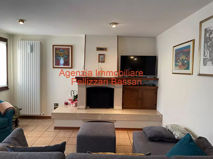 Immagine 1 di Casa indipendente in vendita  in via erizzo 69 a Montebelluna