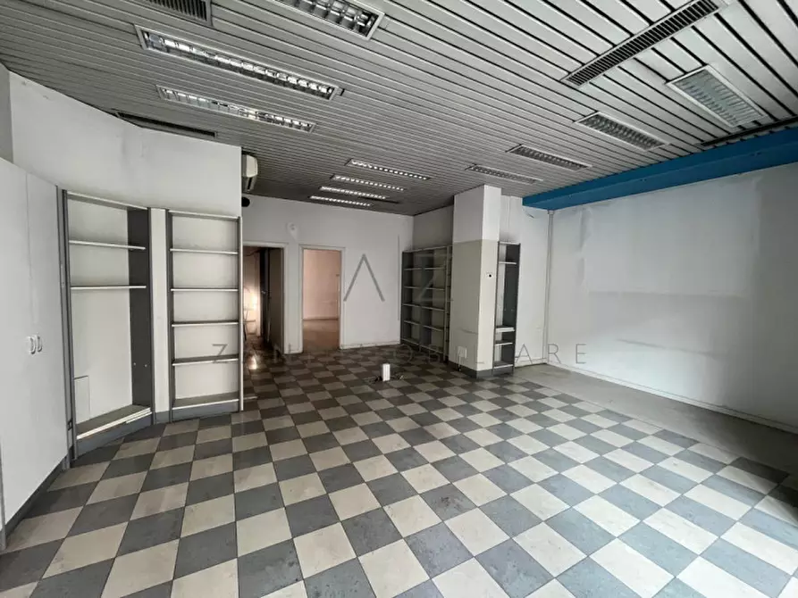 Immagine 2 di Negozio in vendita  in Borgo Treviso a Castelfranco Veneto