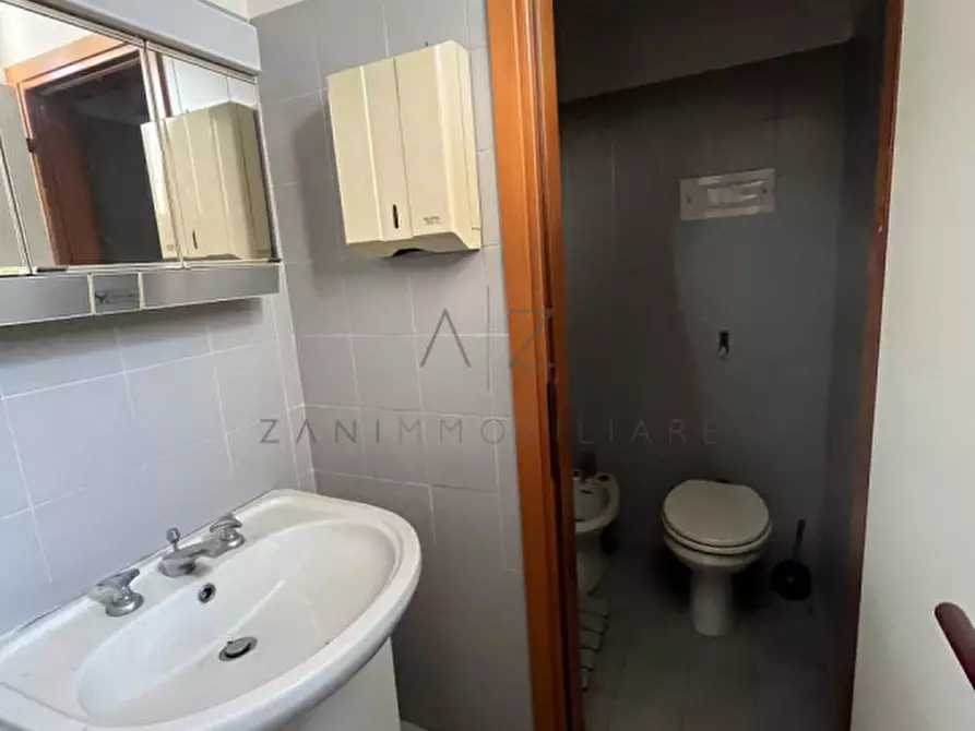 Immagine 5 di Negozio in vendita  in Borgo Treviso a Castelfranco Veneto