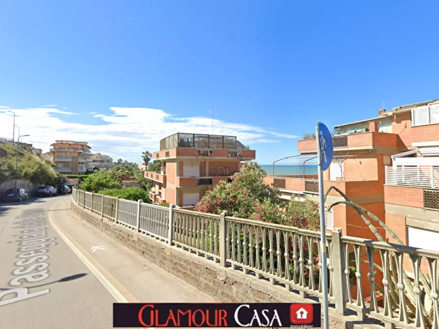 Immagine 8 di Villa in vendita  in Passeggiata delle Sirene a Anzio