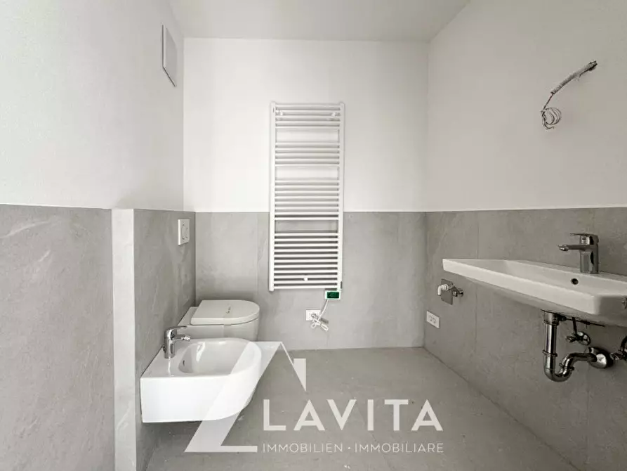 Immagine 15 di Appartamento in vendita  in via delle querce a Montagna .Montan.