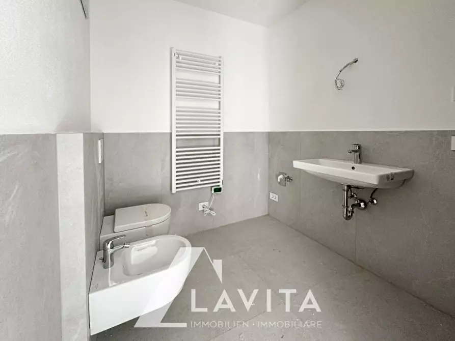 Immagine 16 di Appartamento in vendita  in via delle querce a Montagna .Montan.