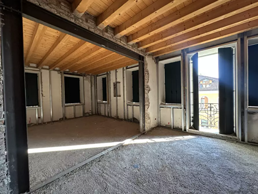 Immagine 15 di Appartamento in vendita  a Thiene