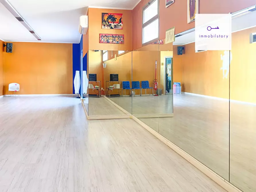 Immagine 2 di Magazzino in affitto  a Solesino