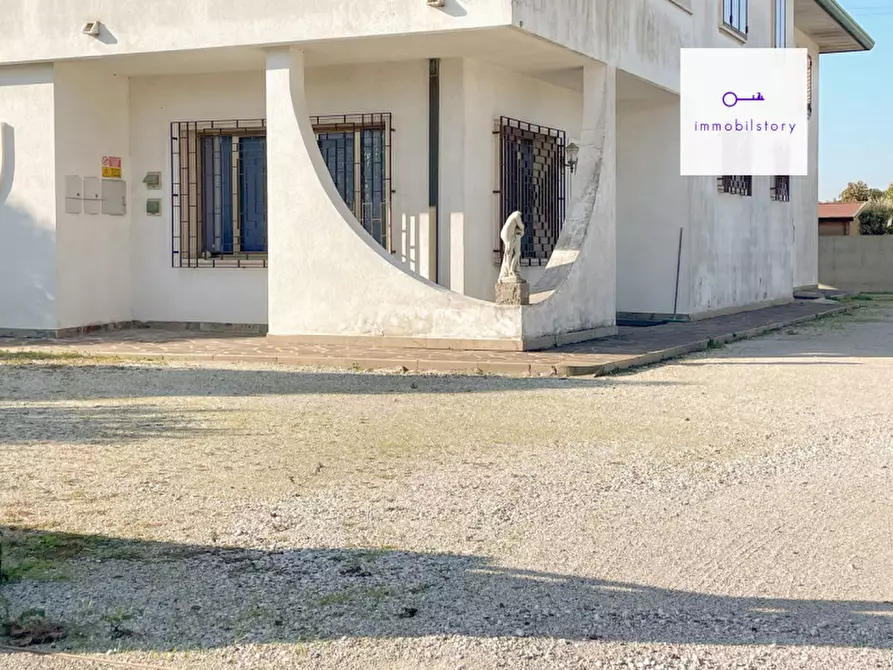 Immagine 24 di Magazzino in affitto  a Solesino