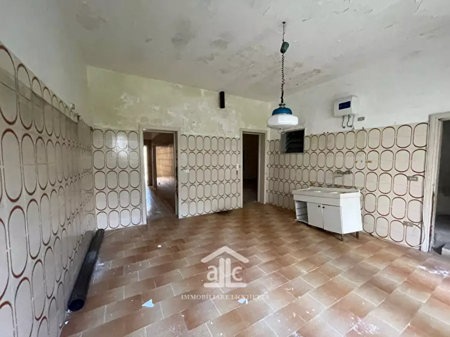 Immagine 45 di Casa indipendente in vendita  in via lizzanello a Lizzanello