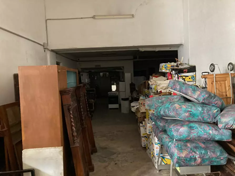 Immagine 5 di Magazzino in vendita  in Via Maresciallo Vito Lacorte a Ceglie Messapico