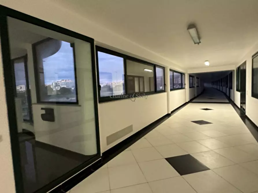 Immagine 12 di Ufficio in vendita  in Via Aldo Moro a Modica
