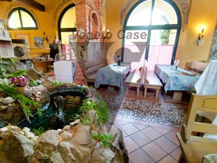 Immagine 10 di Attività commerciale in vendita  in Via Borgofuro, 4 a Este