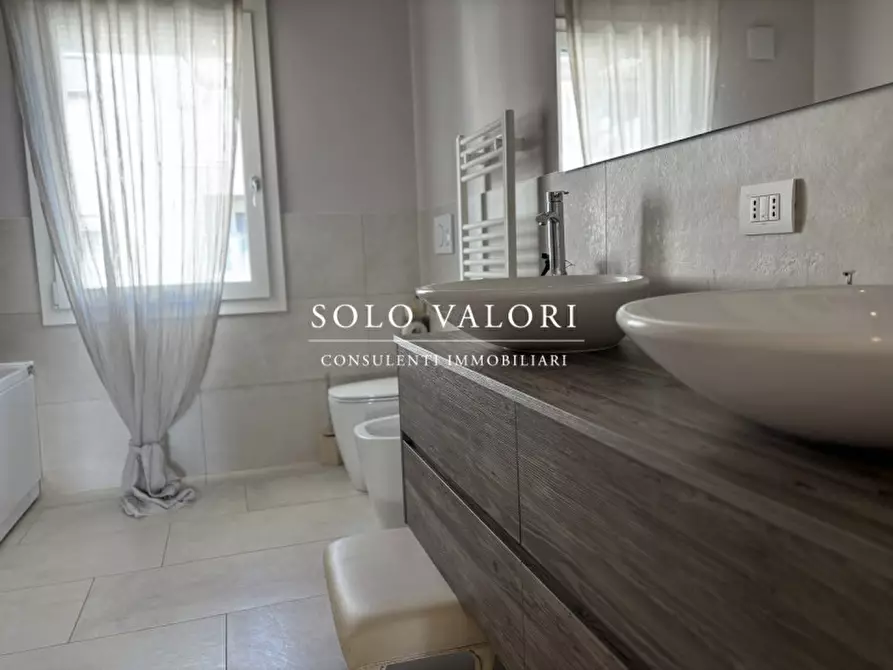 Immagine 6 di Villa in vendita  a Castelfranco Veneto