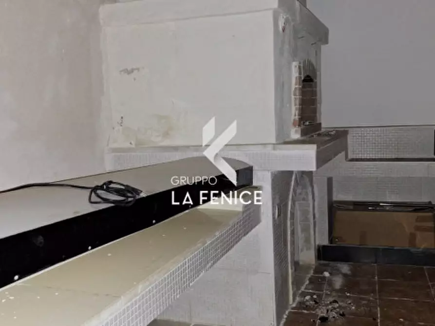 Immagine 22 di Attività commerciale in vendita  in viale Toledo a Fasano