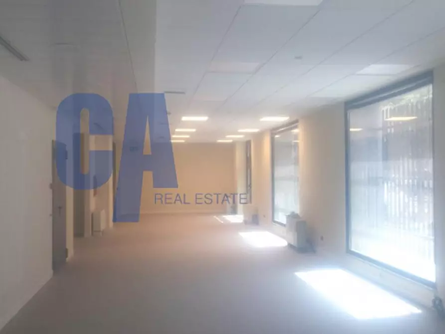 Immagine 2 di Ufficio in affitto  in VIA SILE a Milano